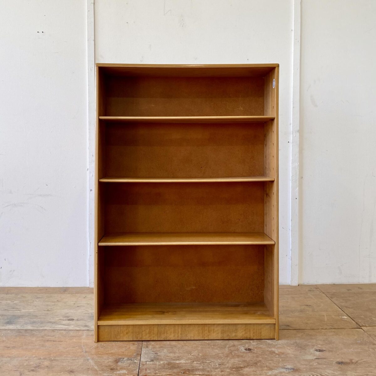Deuxieme.shop midcentury book shelf. Simple Bücherregale aus Buche Vollholz. 80x24.5cm Höhe 120cm. Je drei höhenverstellbare Tablare. 
