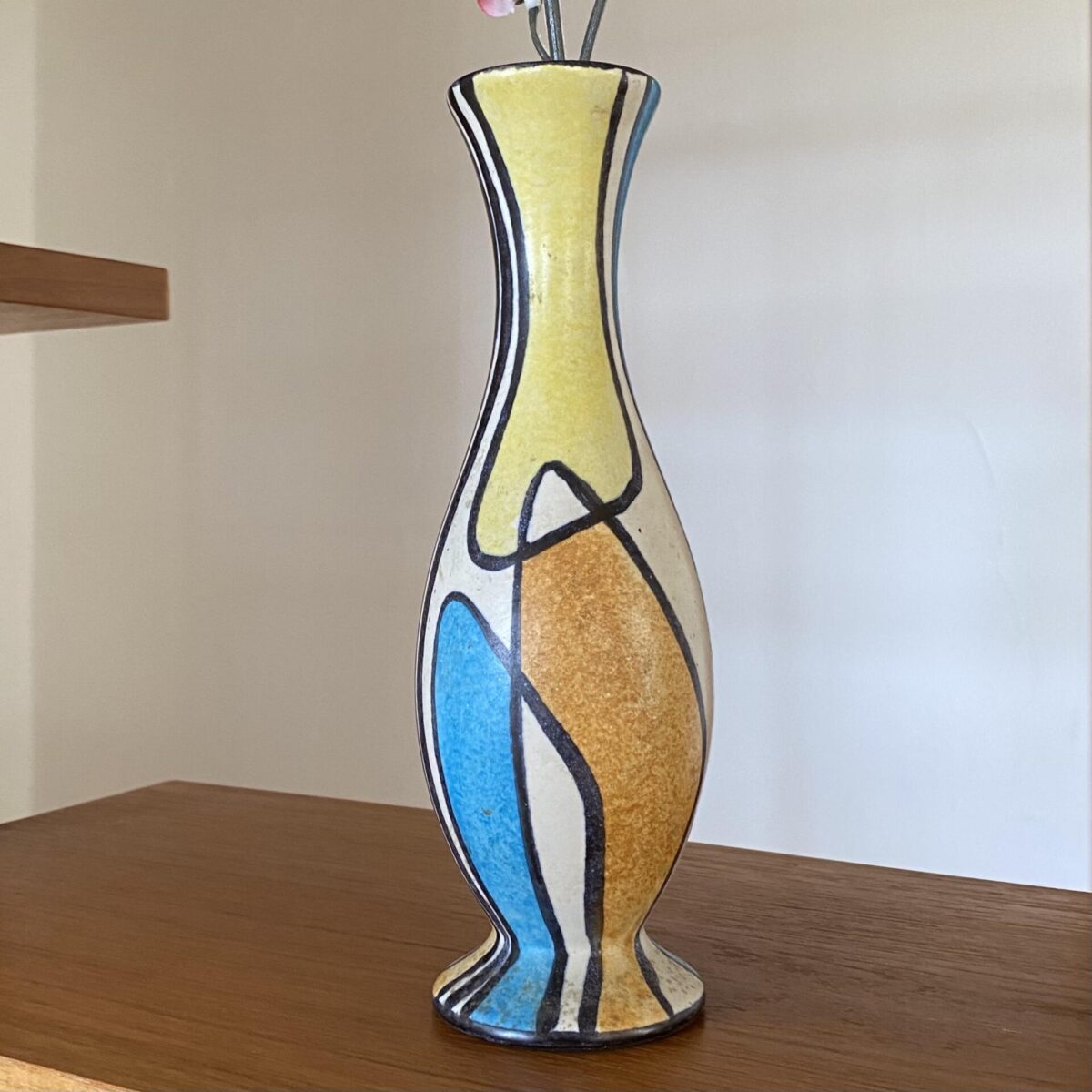 Bunte Keramik Vase aus den 50er/60er Jahren. Durchmesser 7cm Höhe 22cm. 